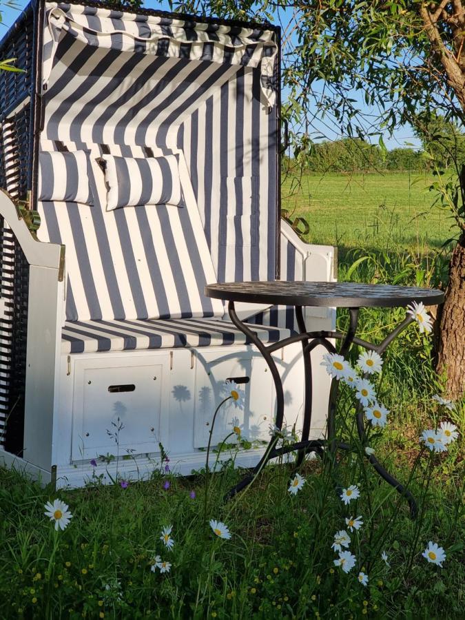 4B Oesterlen Bed & Breakfast Tomelilla Exteriér fotografie